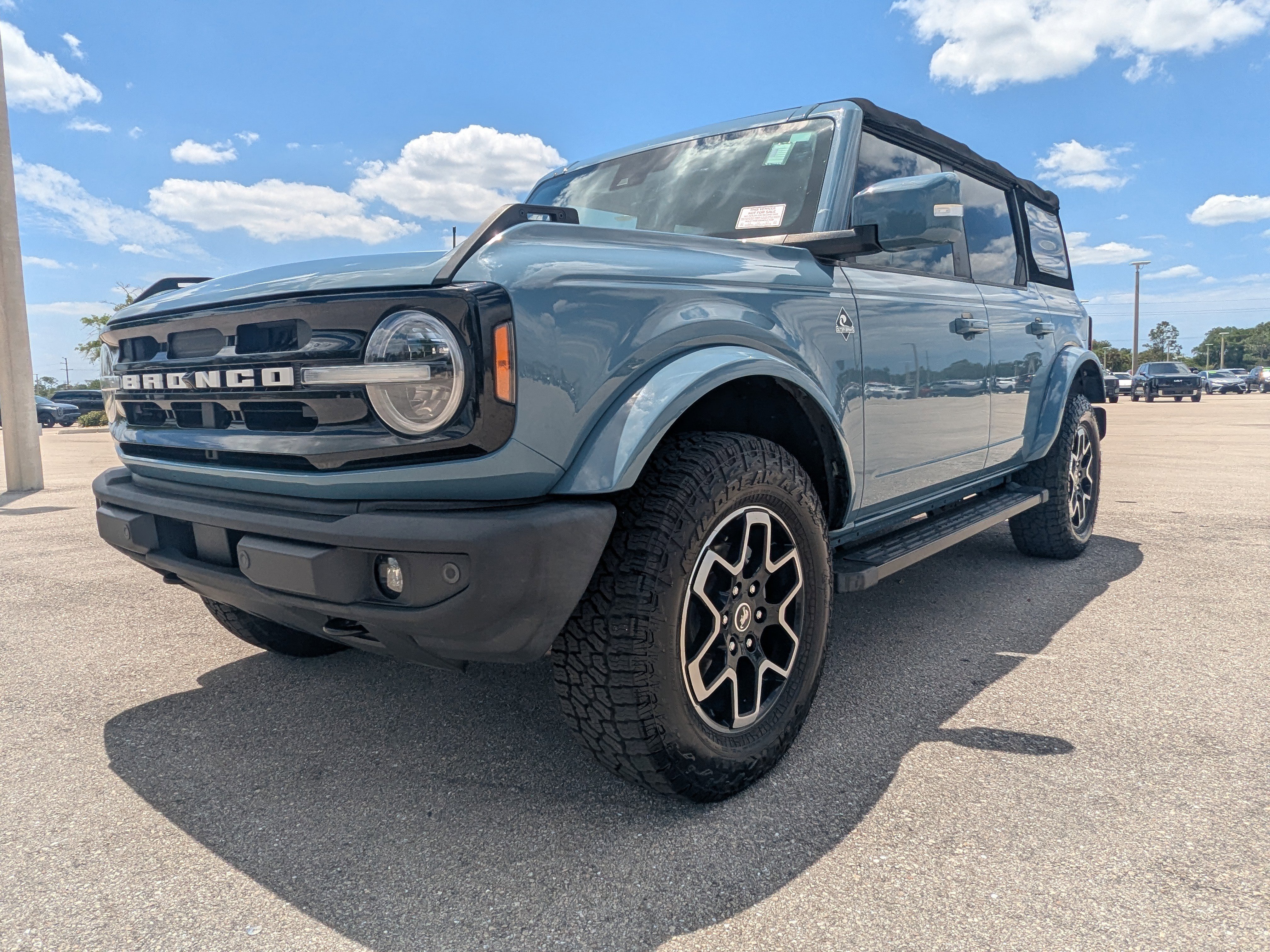 Used 2021 Ford Bronco Outer Banks AWD/4WD image 9