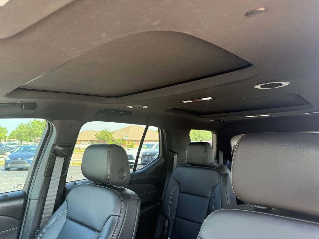 Used 2023 Chevrolet Traverse LT w/ LT Premium Package AWD/4WD image 22
