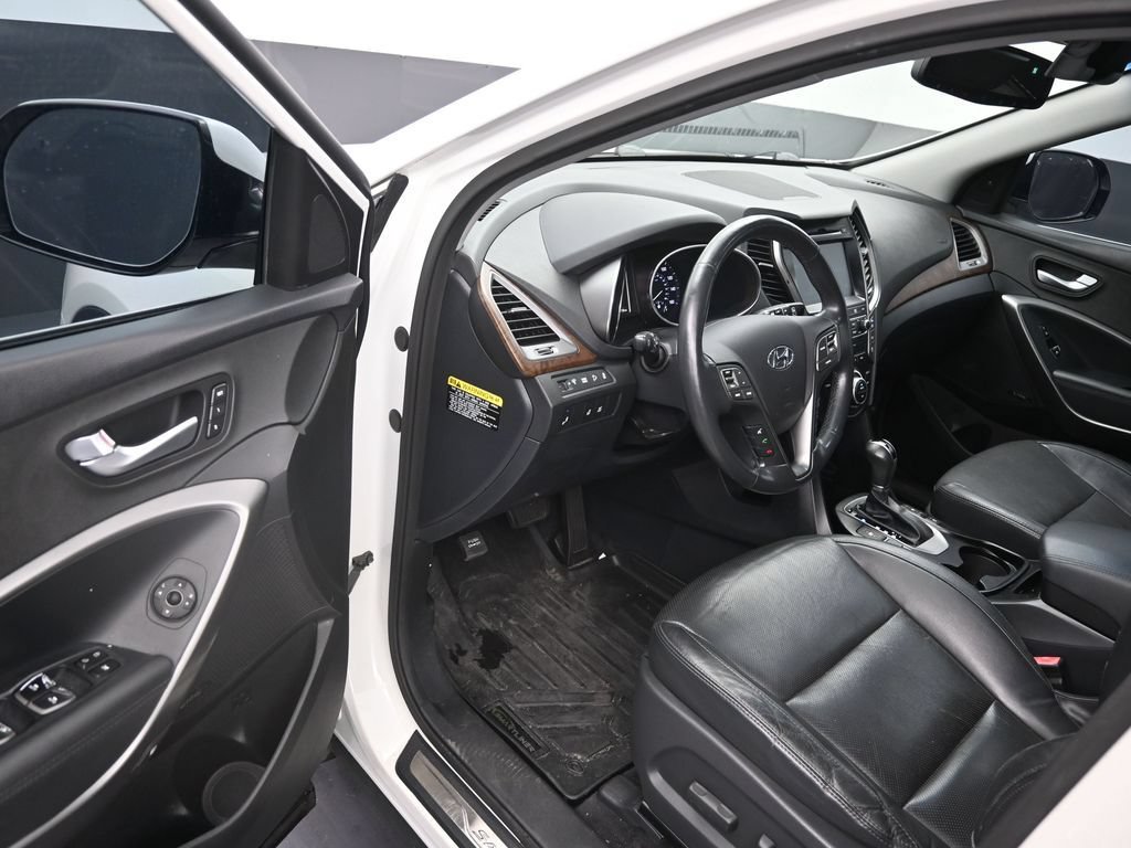 Used 2018 Hyundai Santa Fe FWD image 11