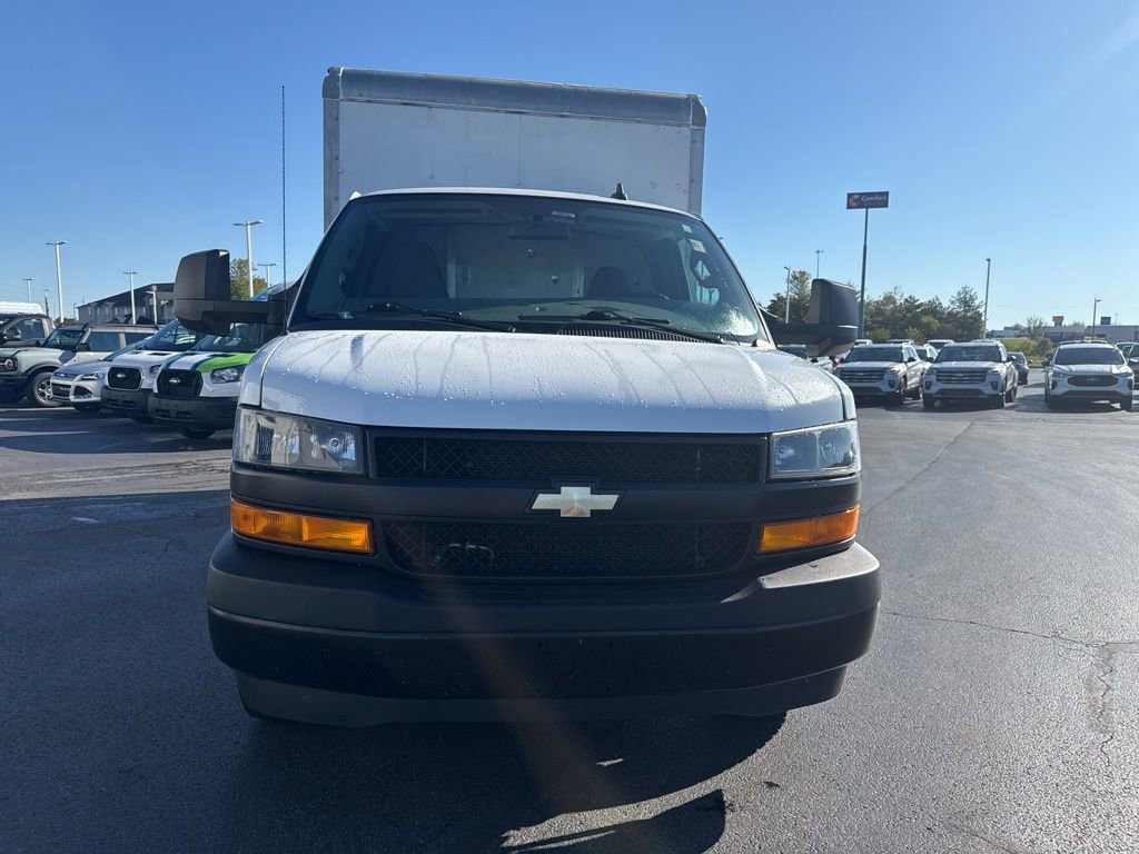 Used 2022 Chevrolet Express 3500 w/ Power Convenience Package image 8