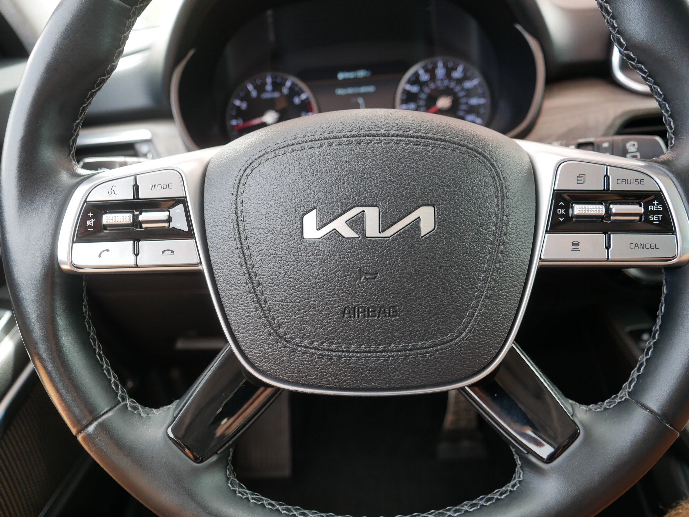 Used 2022 Kia Telluride SX w/ SX Prestige Package AWD/4WD image 25