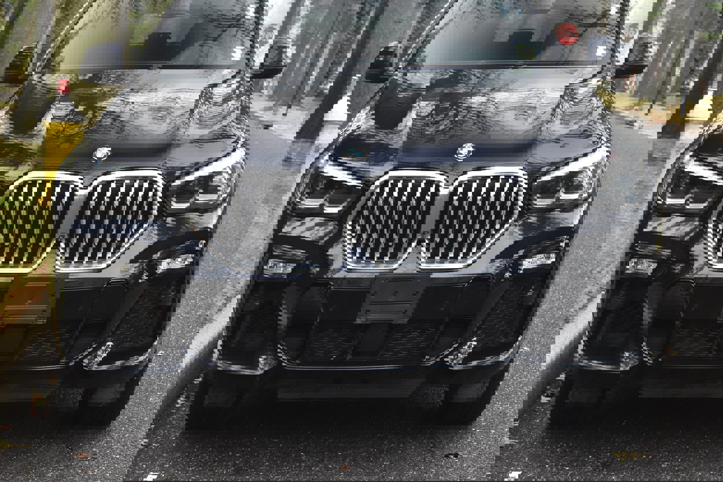 Used 2021 BMW X6 xDrive40i w/ M Sport Package image 13