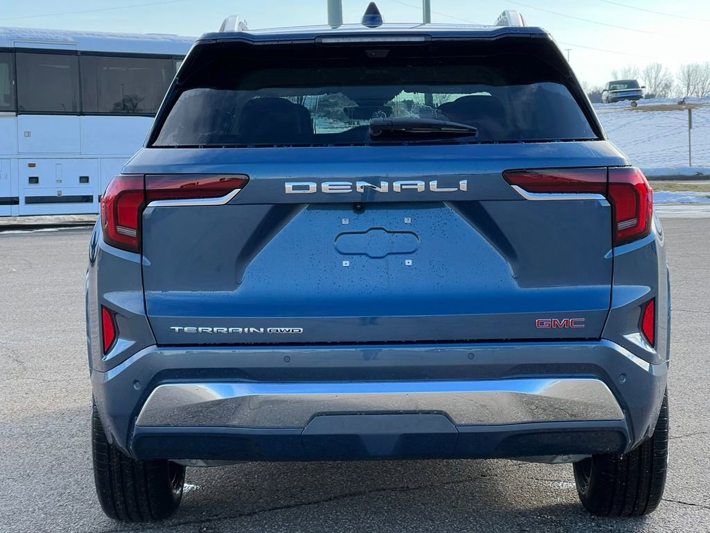 New 2026 GMC Terrain Denali w/ LPO, Floor Liner Package image 43