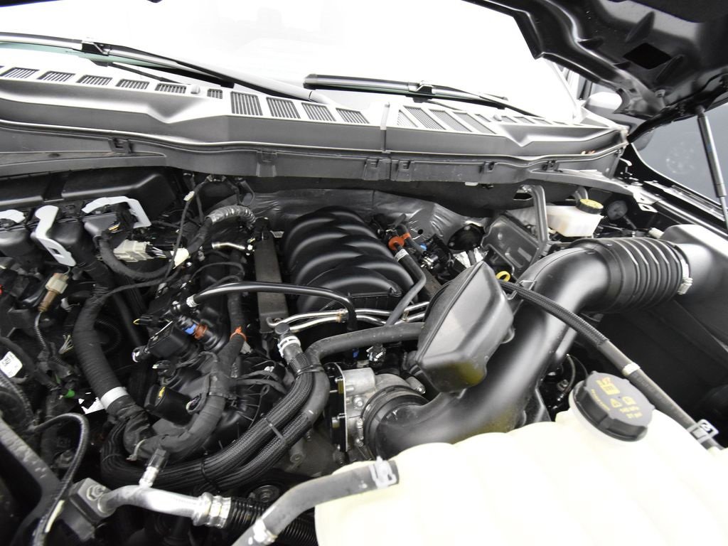 Used 2023 Ford F150 XLT w/ XTR Package image 16