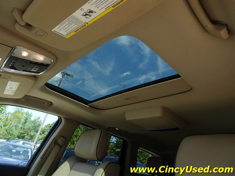 Used 2011 Jeep Grand Cherokee Overland AWD/4WD image 27