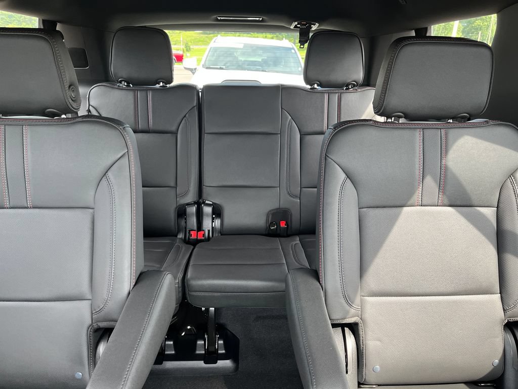 Used 2026 Chevrolet Tahoe RST w/ Comfort Package AWD/4WD image 25