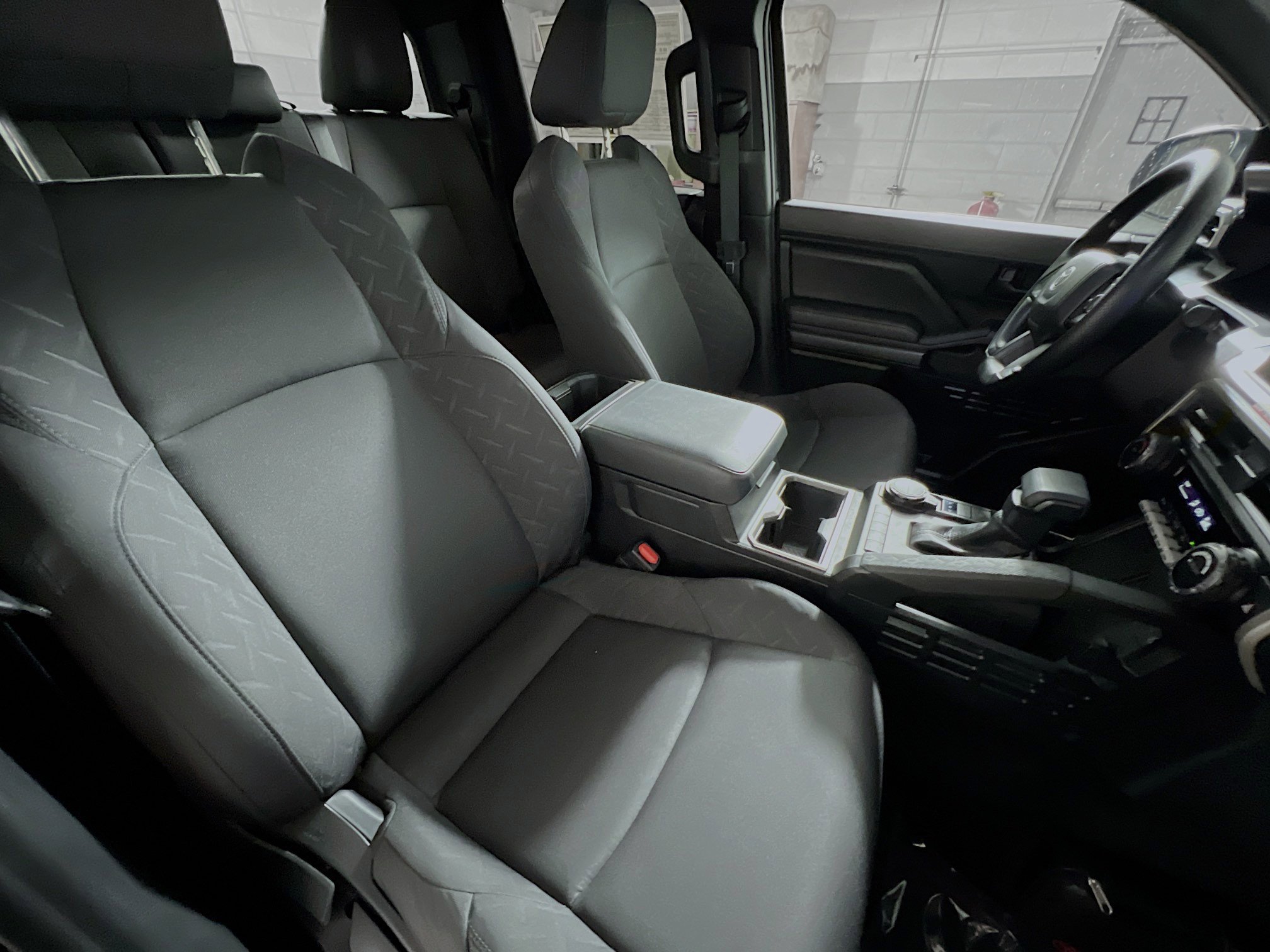 Used 2025 Toyota Tacoma SR5 image 30