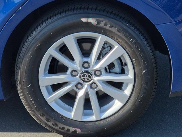 Used 2025 Toyota Camry LE FWD image 13
