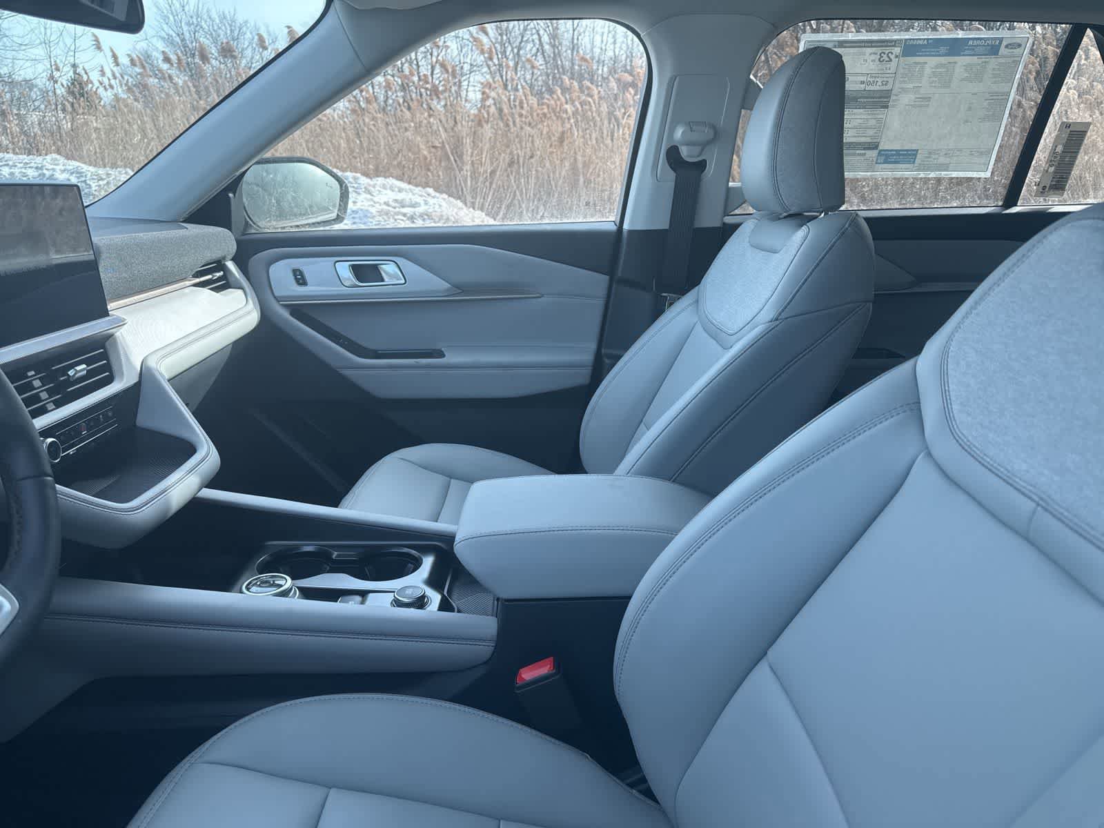 New 2026 Ford Explorer Active w/ Active Comfort Package AWD/4WD image 27