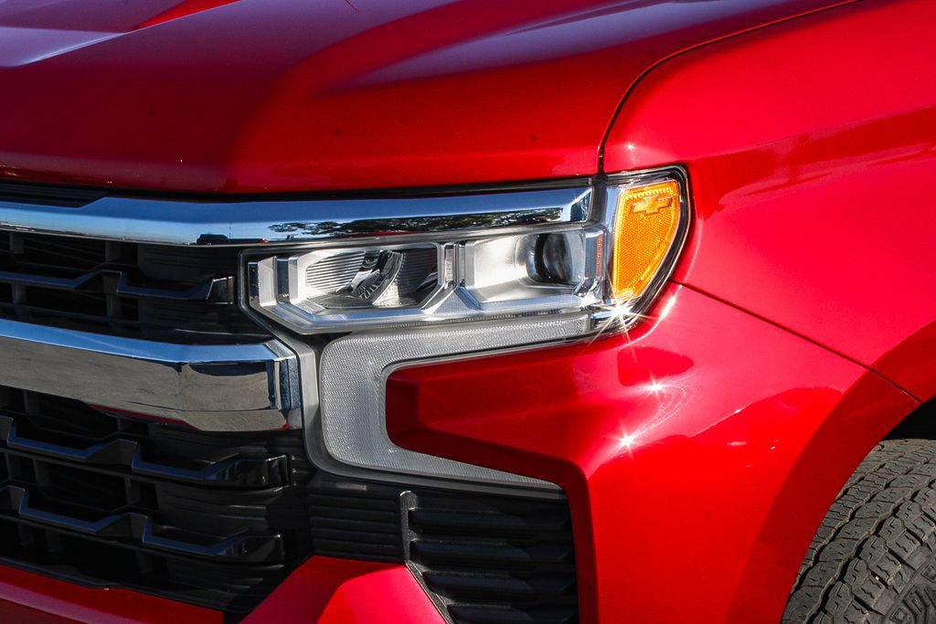 Used 2023 Chevrolet Silverado 1500 LT RWD image 5