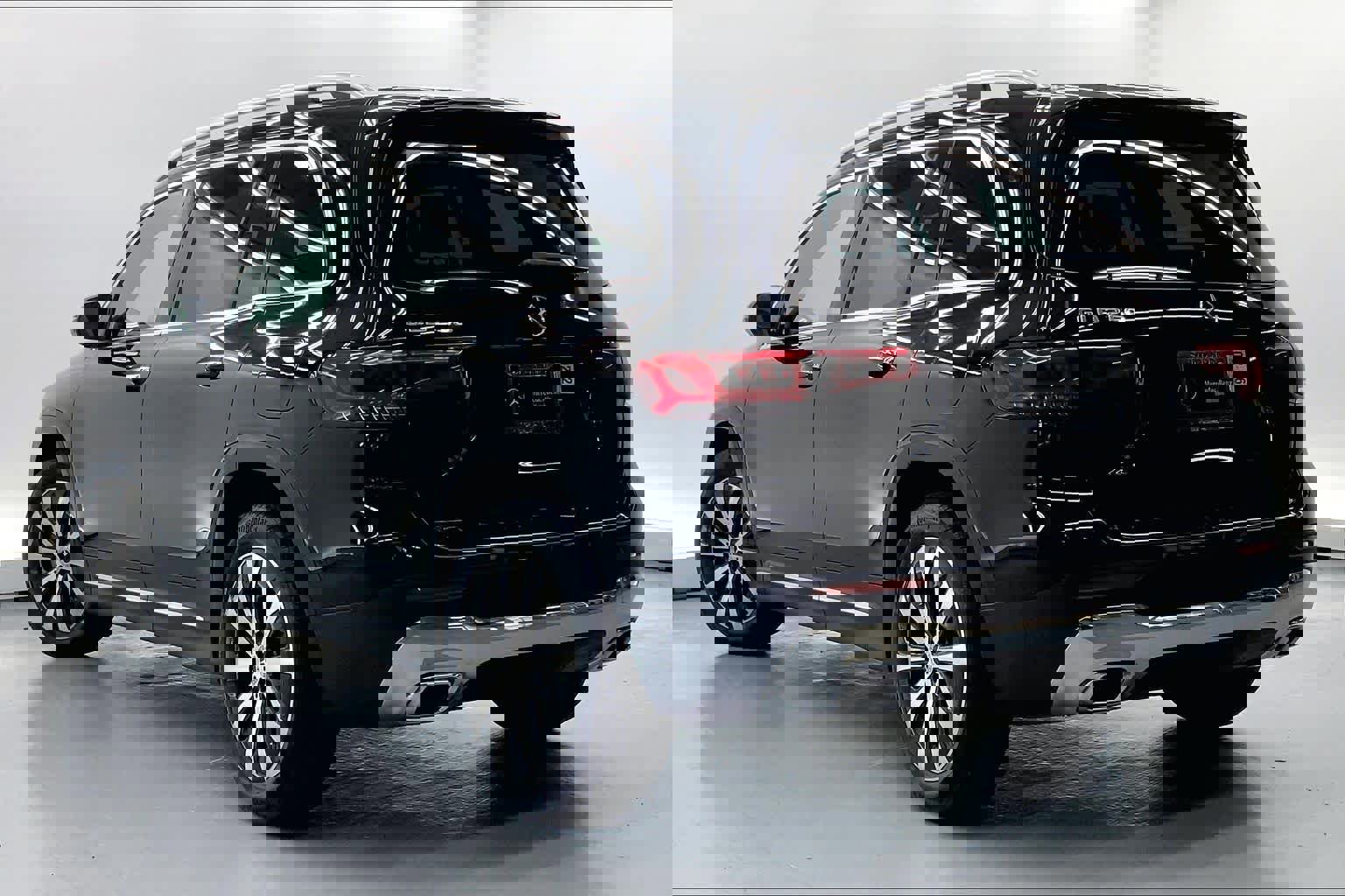 Certified 2021 Mercedes-Benz GLB 250 image 2