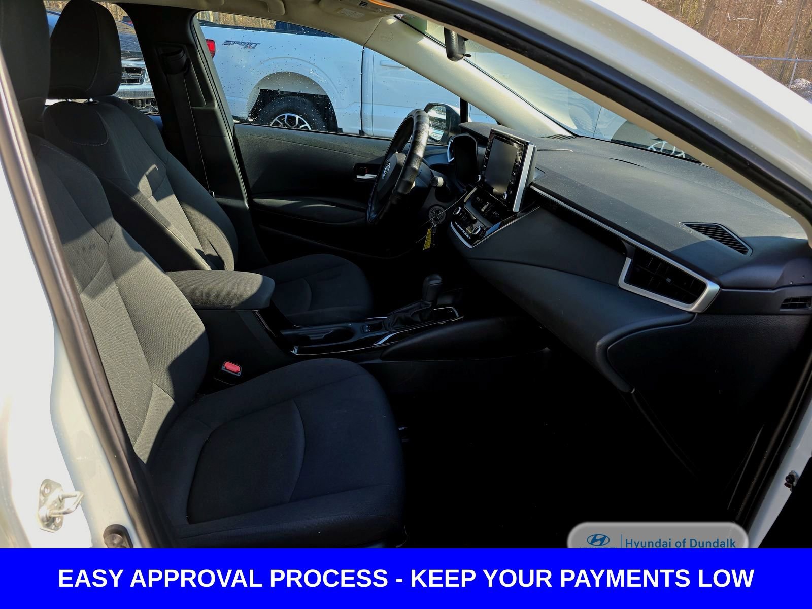 Used 2021 Toyota Corolla LE image 16