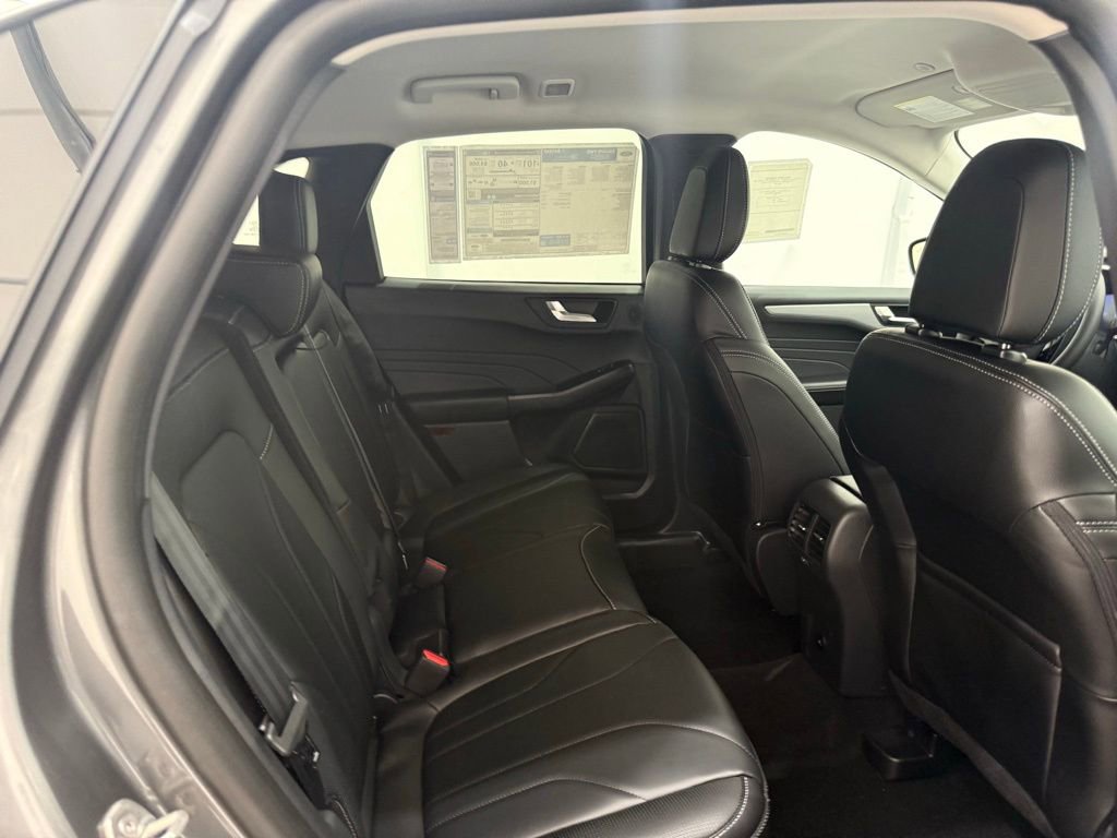 New 2025 Ford Escape SE w/ PHEV Premium Package image 22