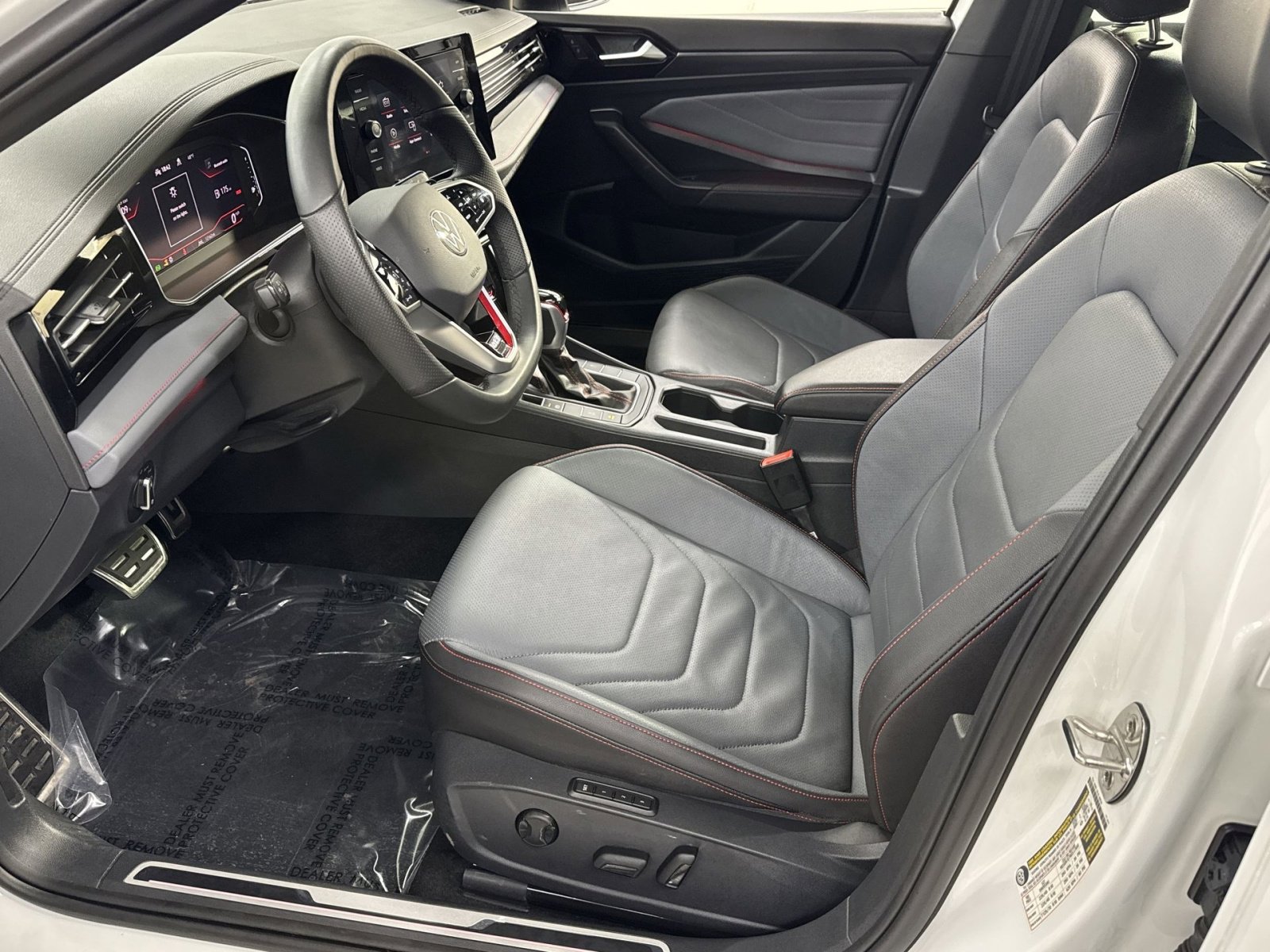 Used 2025 Volkswagen Jetta GLI Autobahn image 2