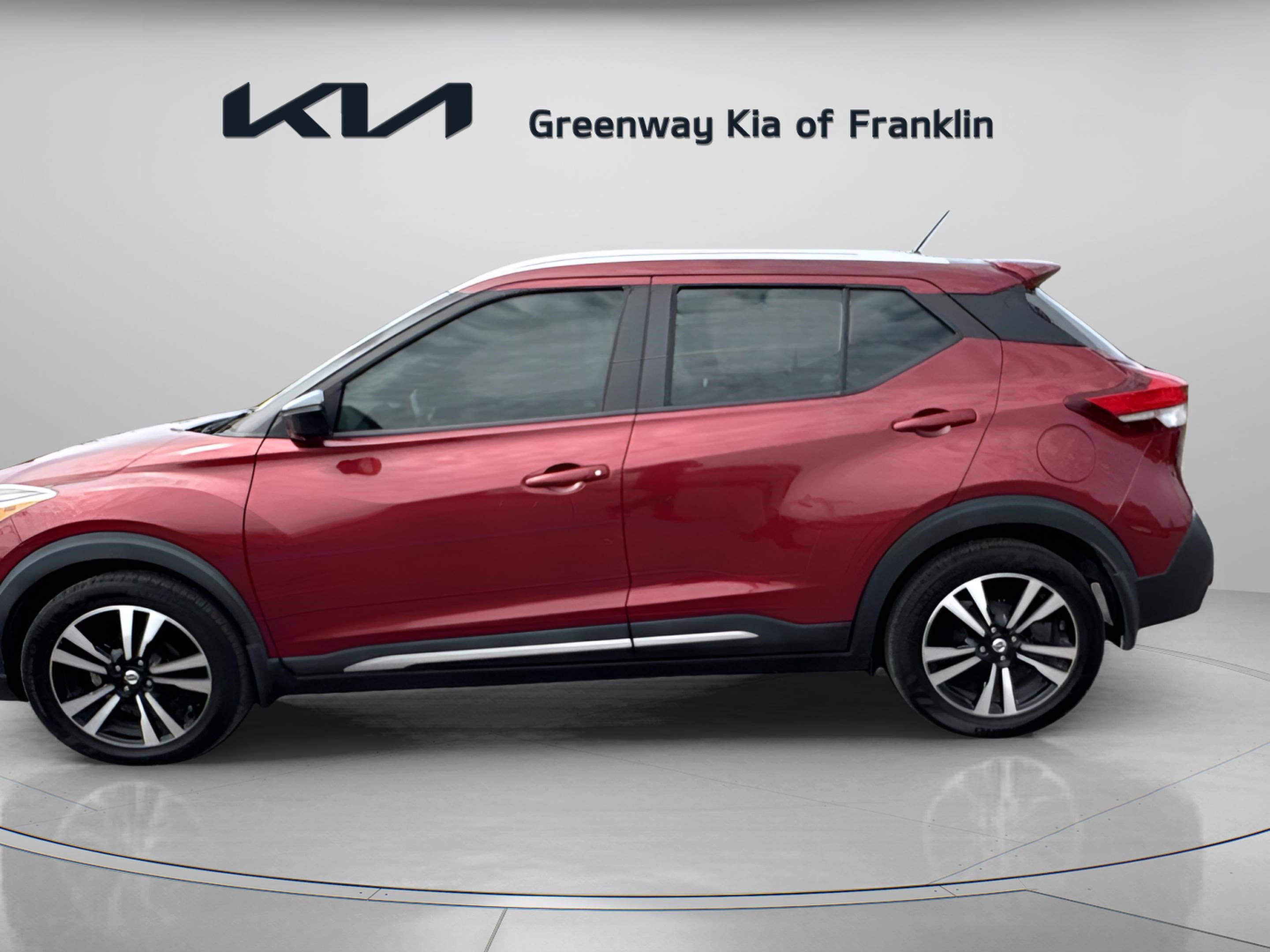 Used 2018 Nissan Kicks SR image 4