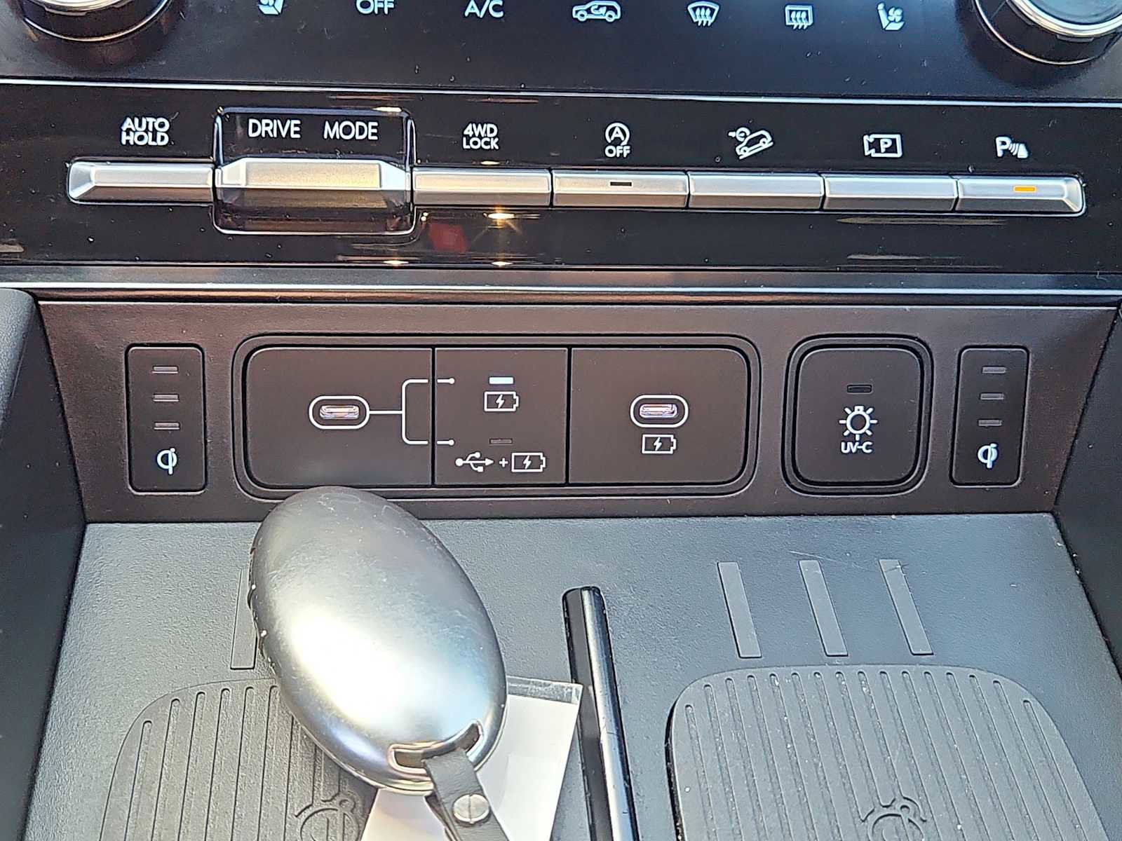 Used 2024 Hyundai Santa Fe Calligraphy image 18