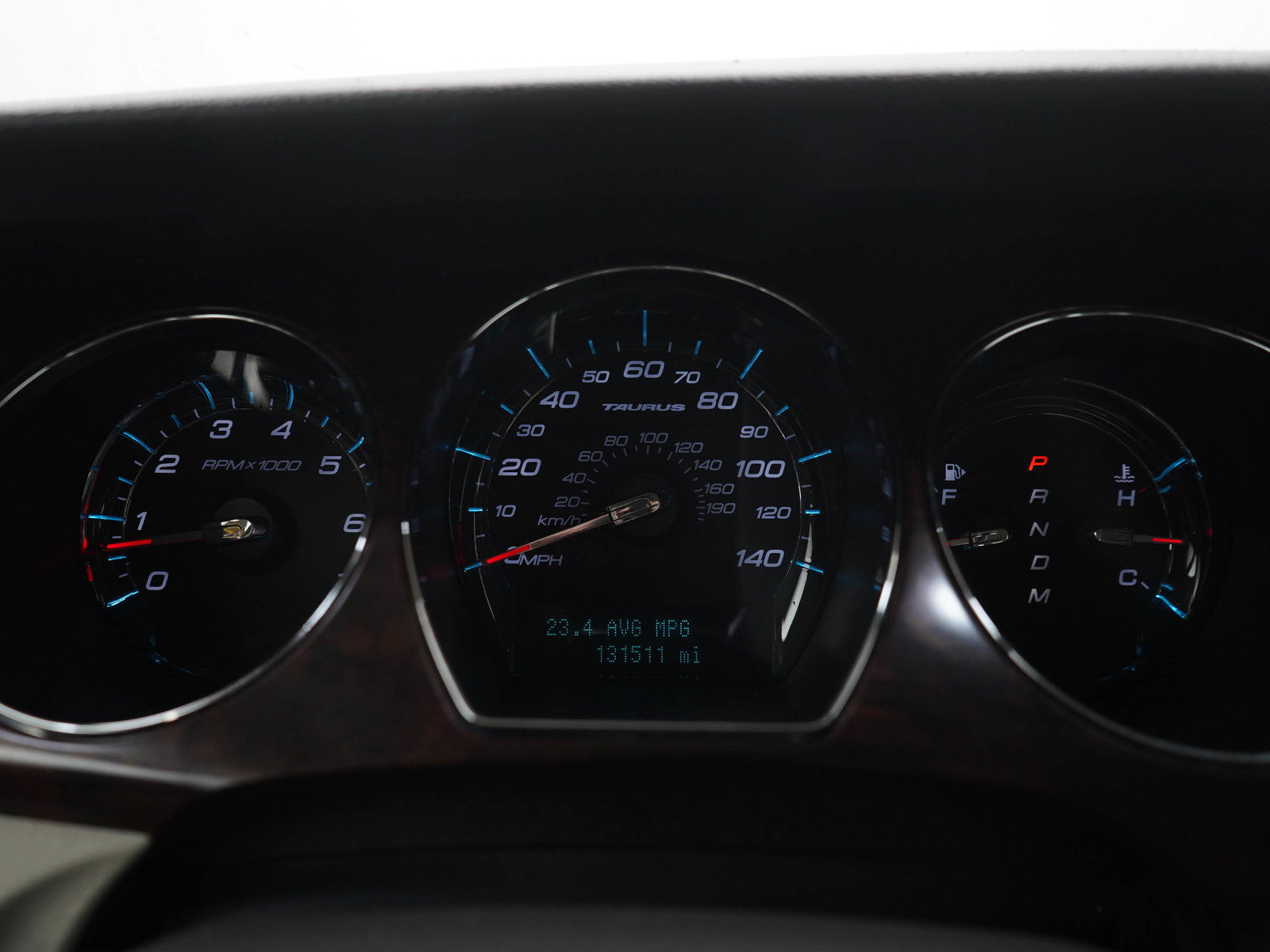 Used 2012 Ford Taurus Limited FWD image 27