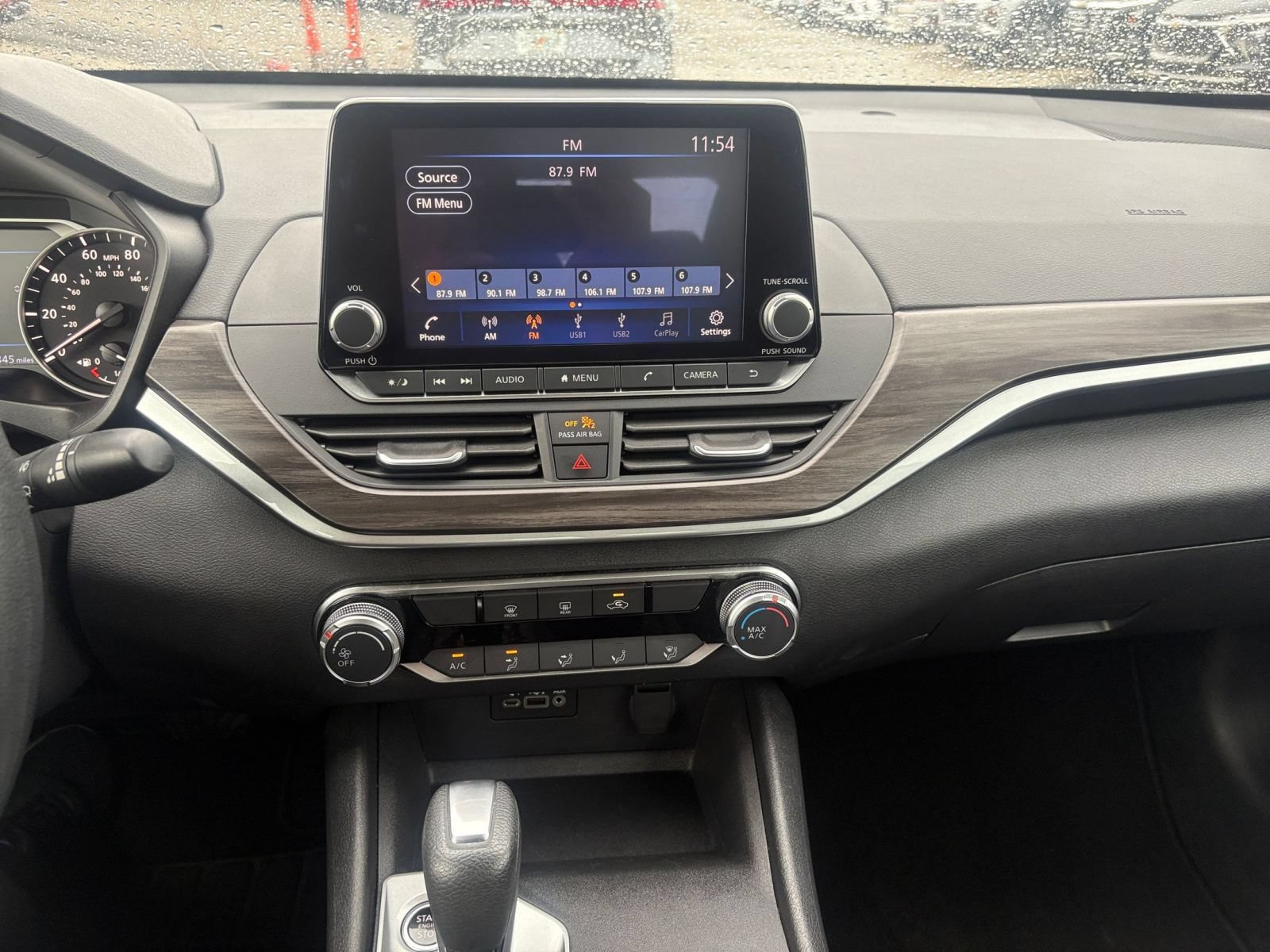 Used 2025 Nissan Altima 2.5 SV FWD image 16