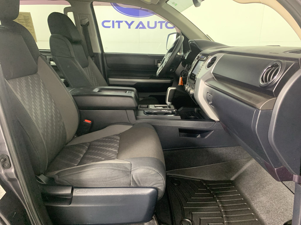 Used 2018 Toyota Tundra SR5 w/ SR5 Upgrade Package AWD/4WD image 39