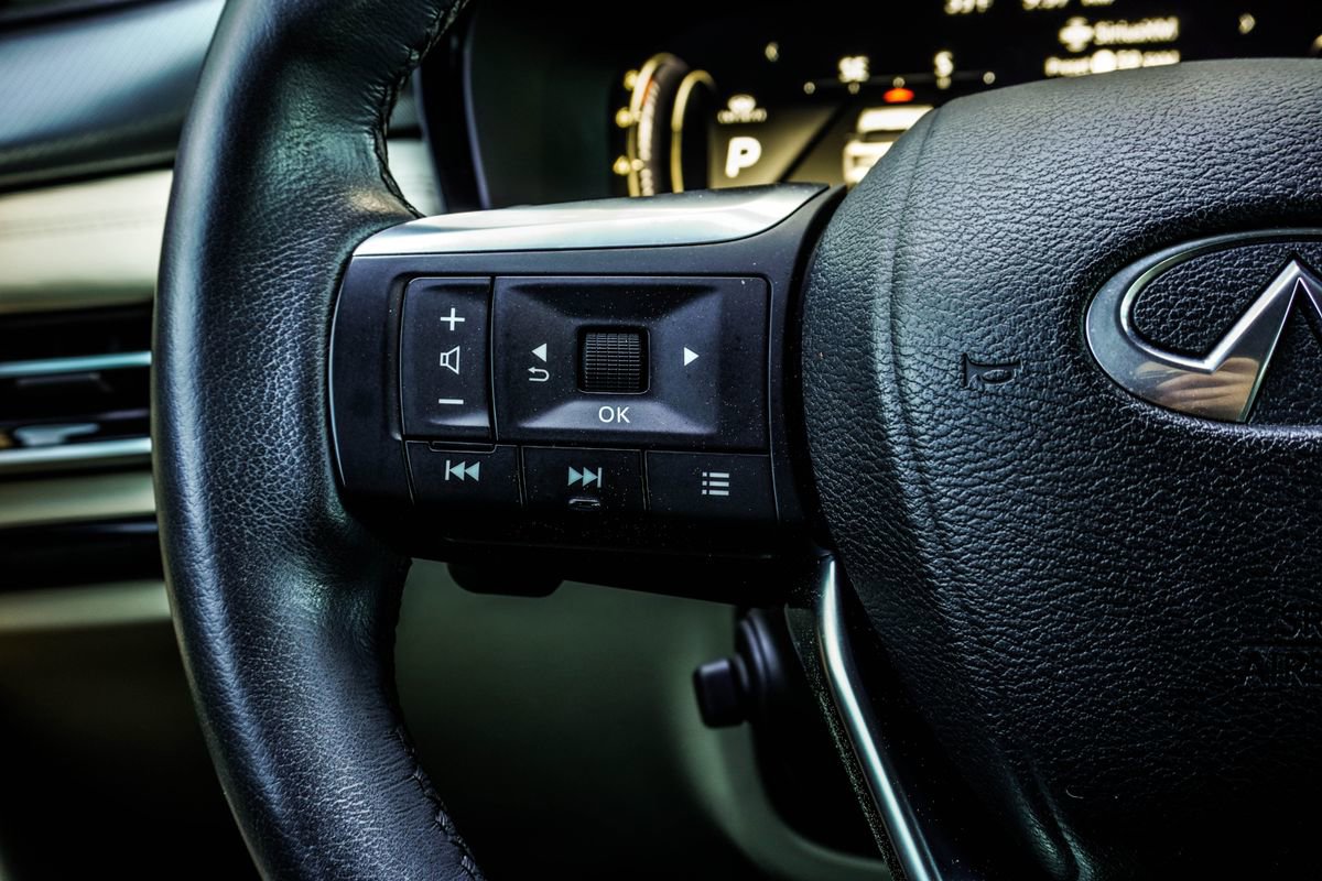 Used 2023 INFINITI QX60 Luxe w/ Performance Audio Package image 33