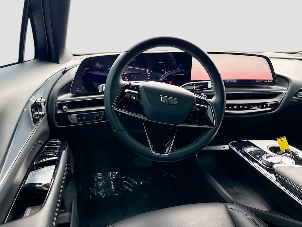 Used 2024 Cadillac Lyriq Tech RWD image 23