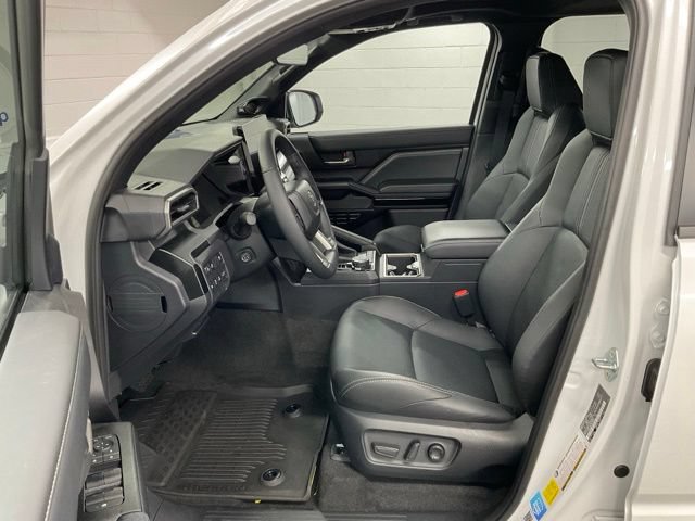 Used 2026 Toyota 4Runner Limited AWD/4WD image 26