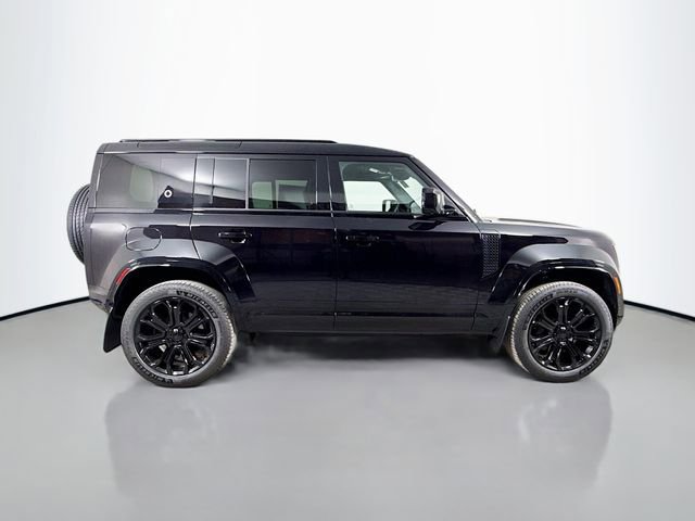 New 2026 Land Rover Defender 110 OCTA AWD/4WD image 4