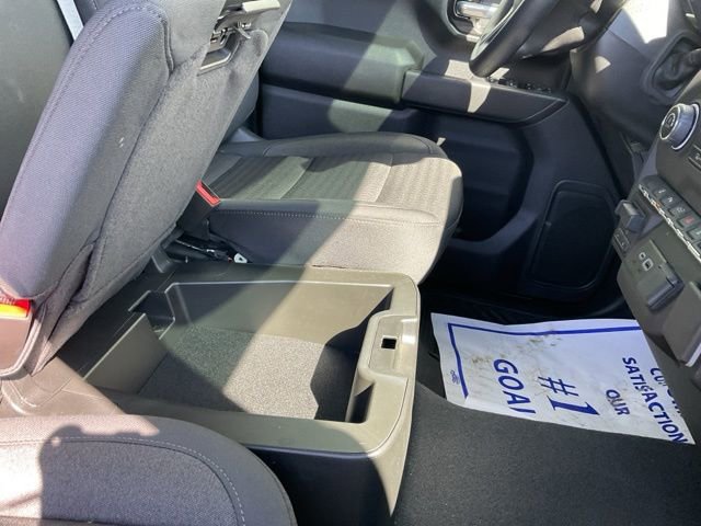 Used 2025 Chevrolet Silverado 2500 Custom w/ Custom Value Package image 22