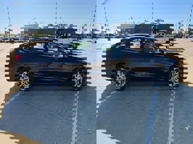 Used 2024 Chevrolet Malibu LT image 6