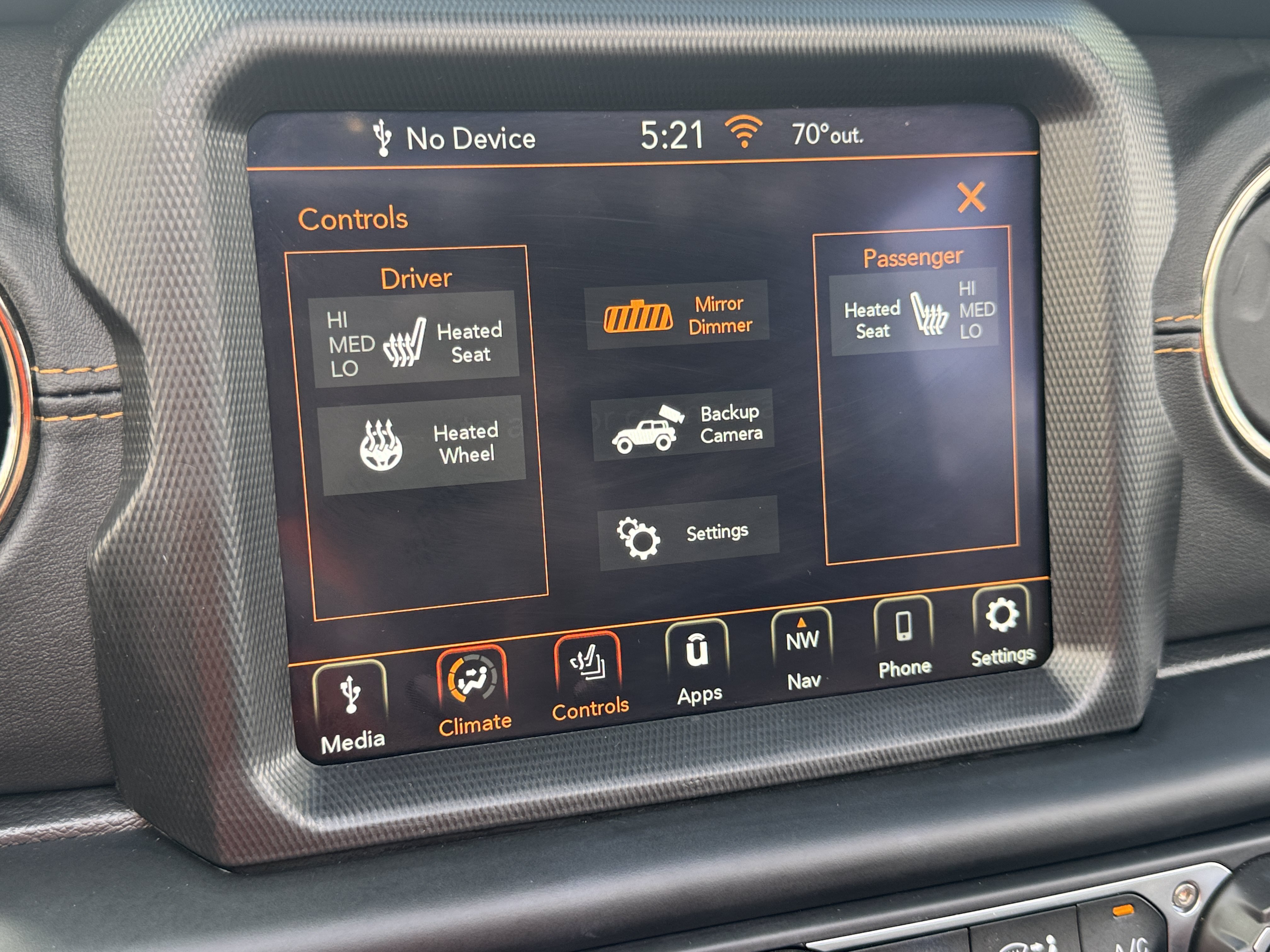 Used 2023 Jeep Wrangler Unlimited Sahara AWD/4WD image 24