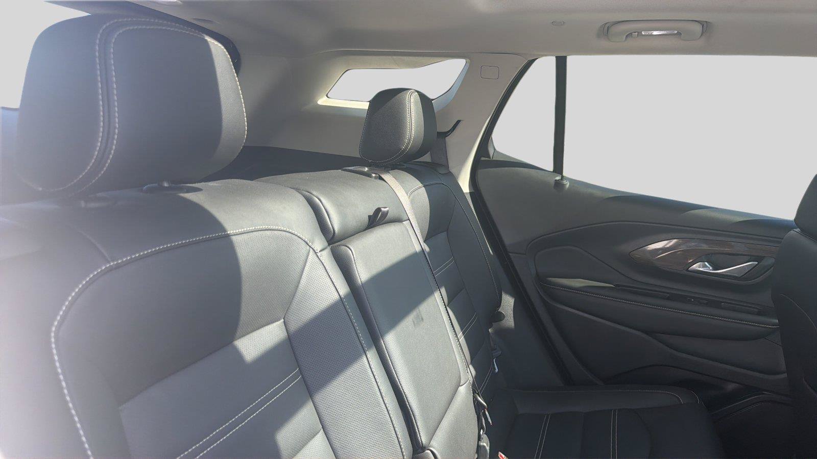 Used 2024 GMC Terrain Denali AWD/4WD image 23