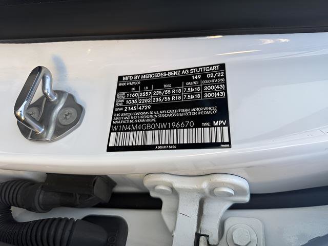 Used 2022 Mercedes-Benz GLB 250 w/ Premium Package Lite image 26