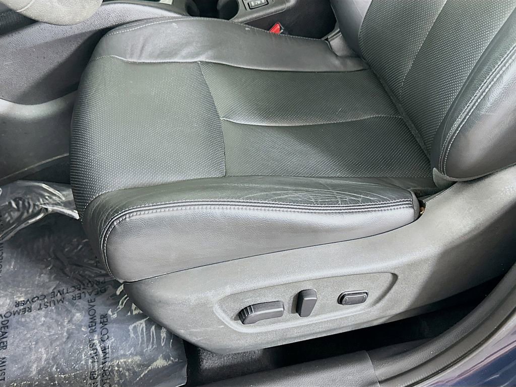 Used 2015 Nissan Rogue SL AWD/4WD image 26