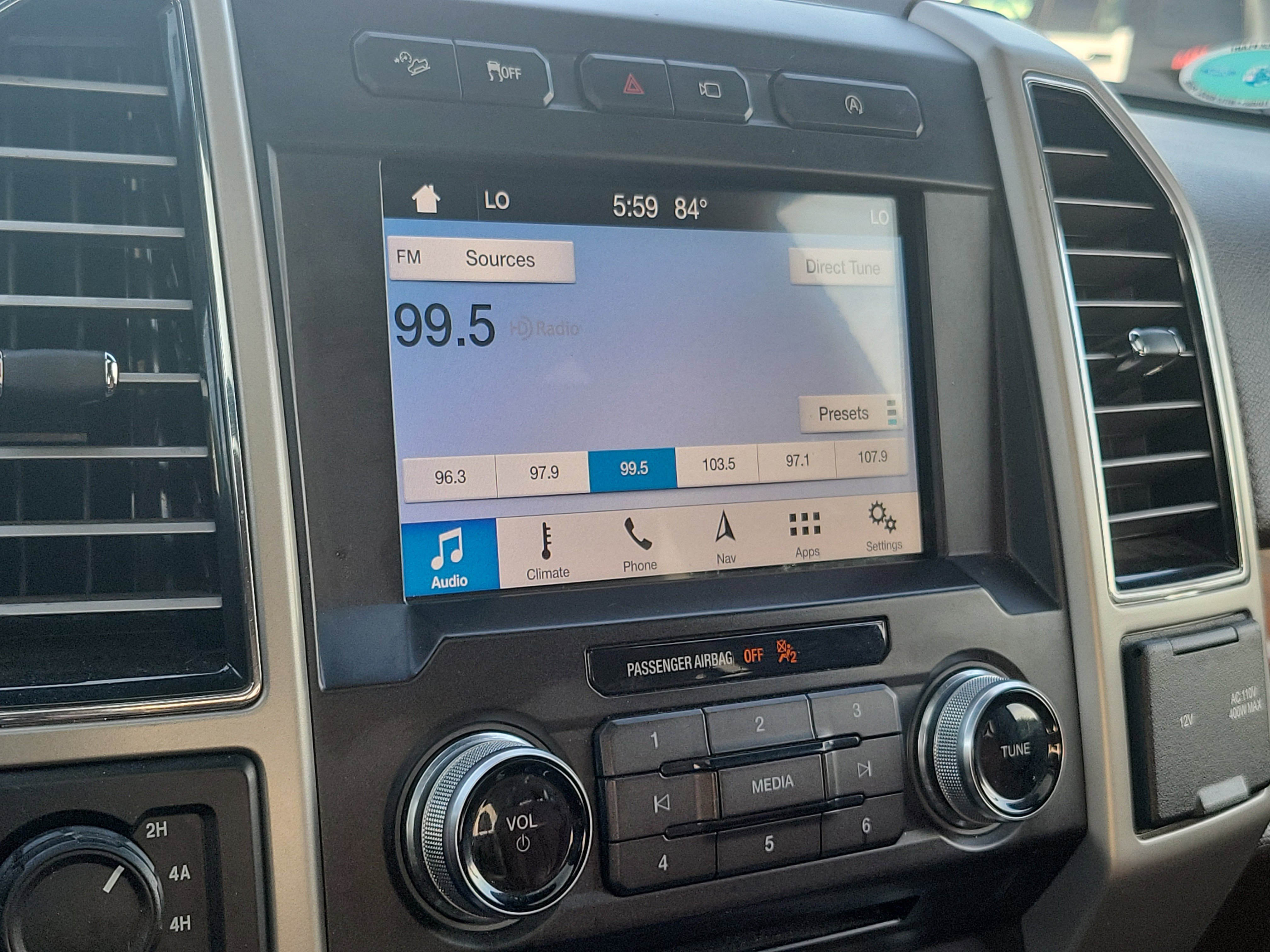 Used 2018 Ford F150 King Ranch w/ Equipment Group 601A Luxury AWD/4WD image 29