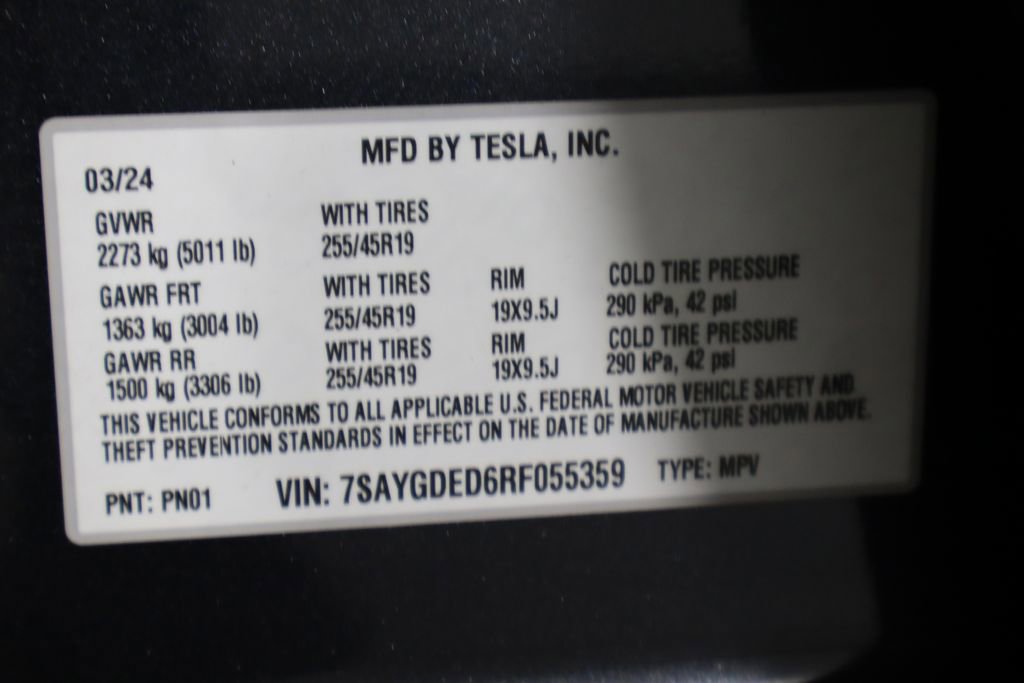 Used 2024 Tesla Model Y Long Range RWD image 21