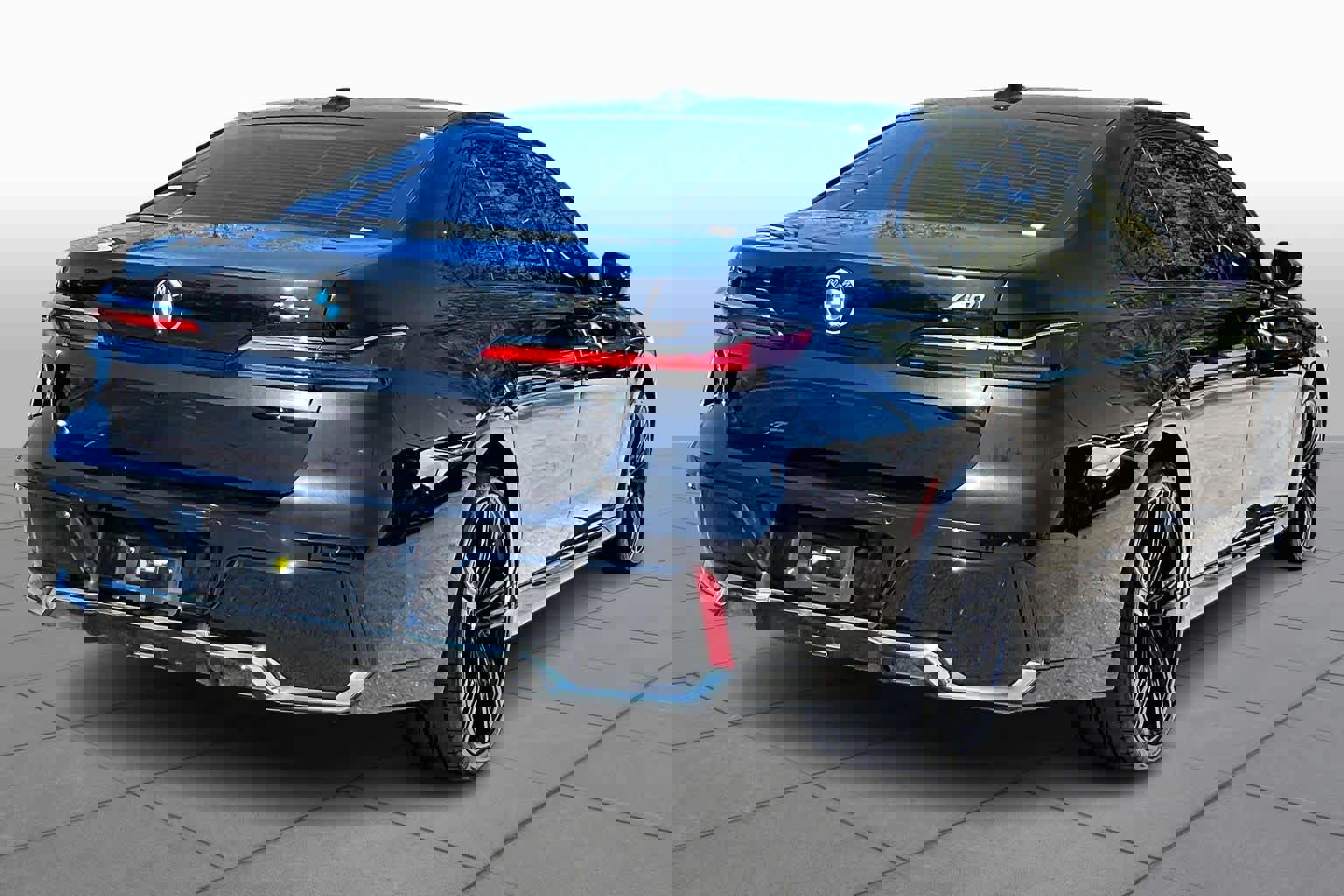 Used 2023 BMW 740i 740i image 13