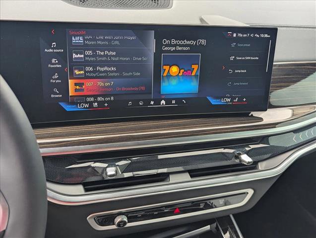 Used 2026 BMW X5 xDrive40i w/ M Sport Package AWD/4WD image 15