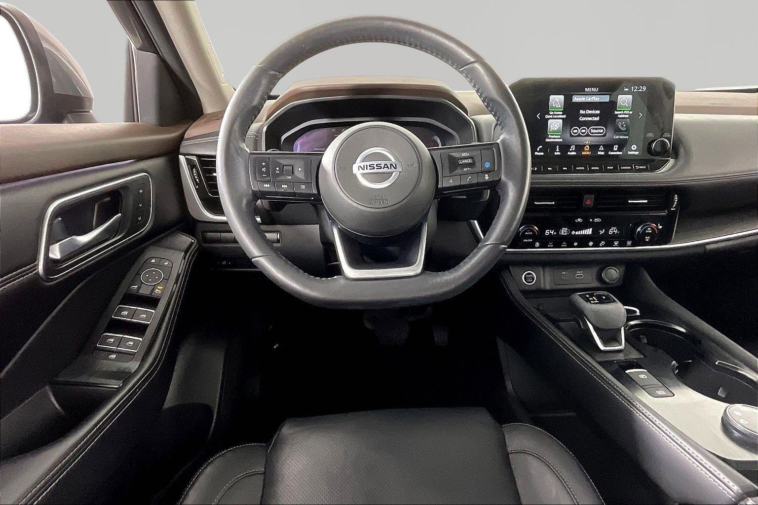 Used 2021 Nissan Rogue Platinum image 8