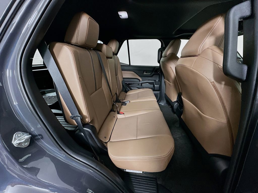 Used 2025 Toyota 4Runner Limited image 27