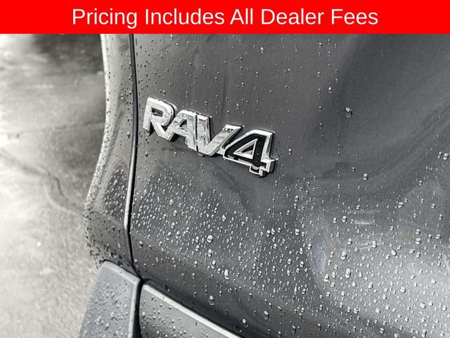 Used 2022 Toyota RAV4 LE AWD/4WD image 7