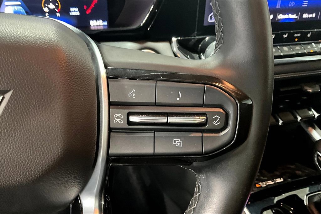 Used 2024 Chevrolet Colorado LT w/ LT Convenience Package II image 24