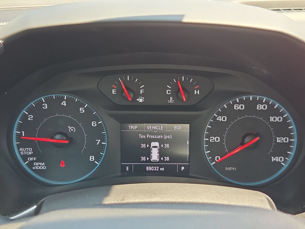 Used 2018 Chevrolet Equinox LT FWD image 30