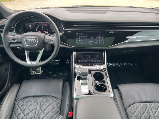 Used 2024 Audi SQ8 Premium Plus w/ Executive Package image 11