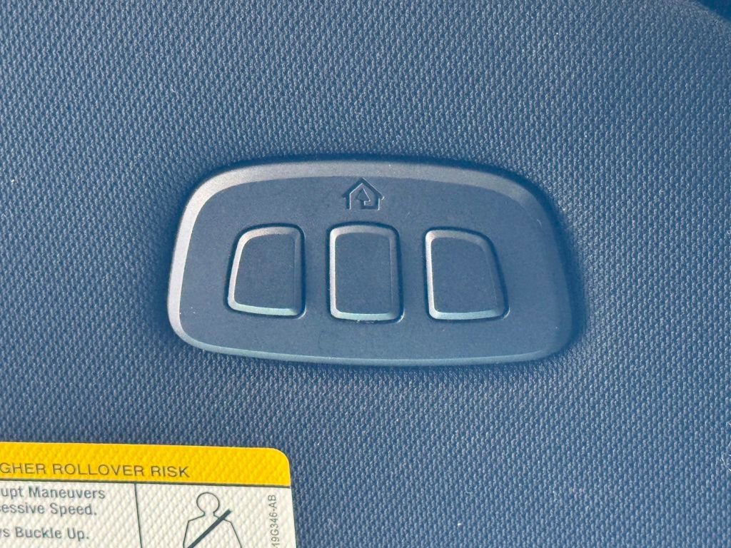 Used 2015 Ford F150 Platinum w/ Equipment Group 701A Luxury image 24