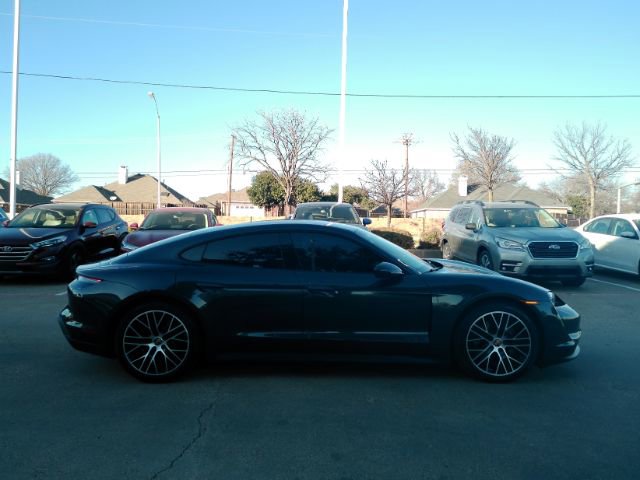 Used 2023 Porsche Taycan image 5