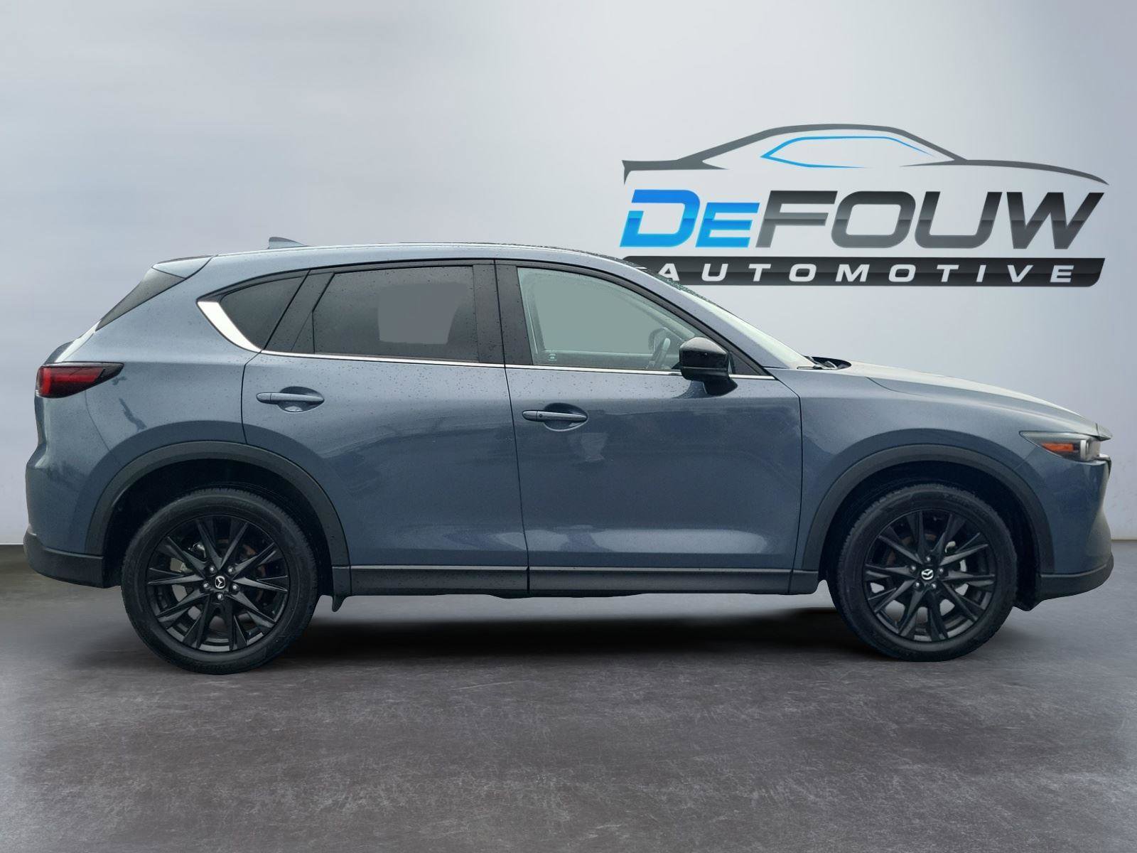Used 2024 MAZDA CX-5 Carbon Edition image 2