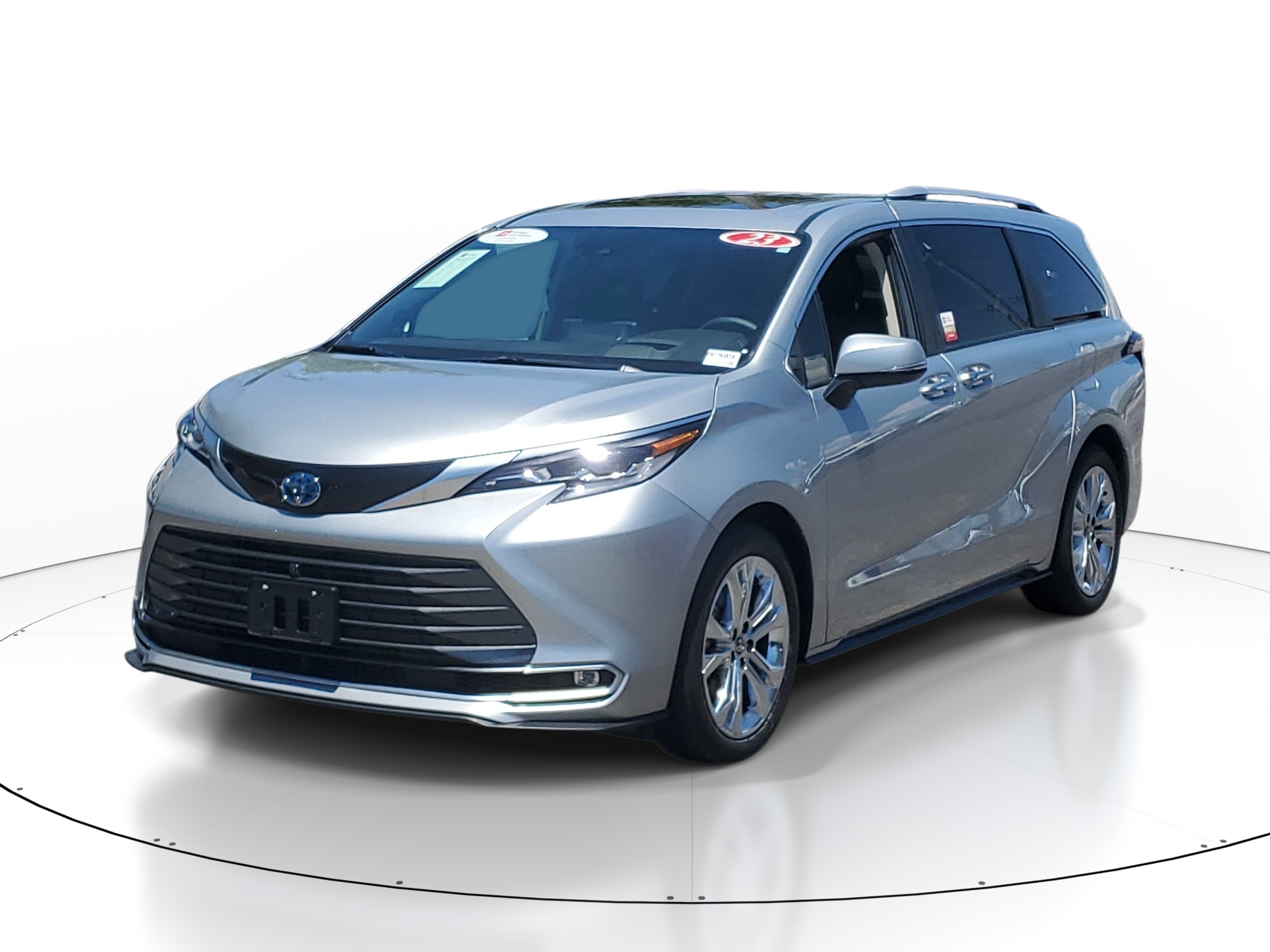 Certified 2023 Toyota Sienna Platinum FWD image 3