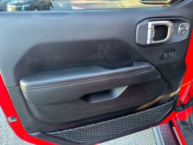 Used 2022 Jeep Wrangler Unlimited Sahara image 11