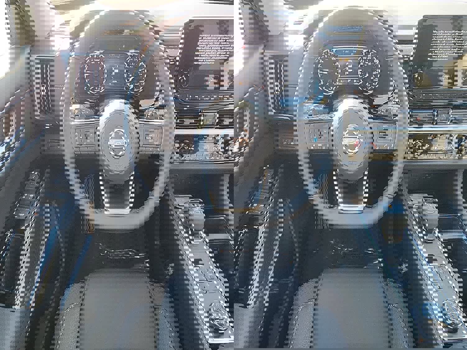 New 2025 Nissan Pathfinder SL w/ Cargo Package image 9