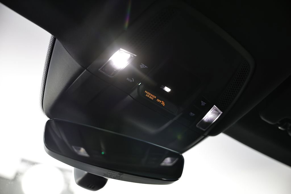 Certified 2022 Porsche Taycan image 41